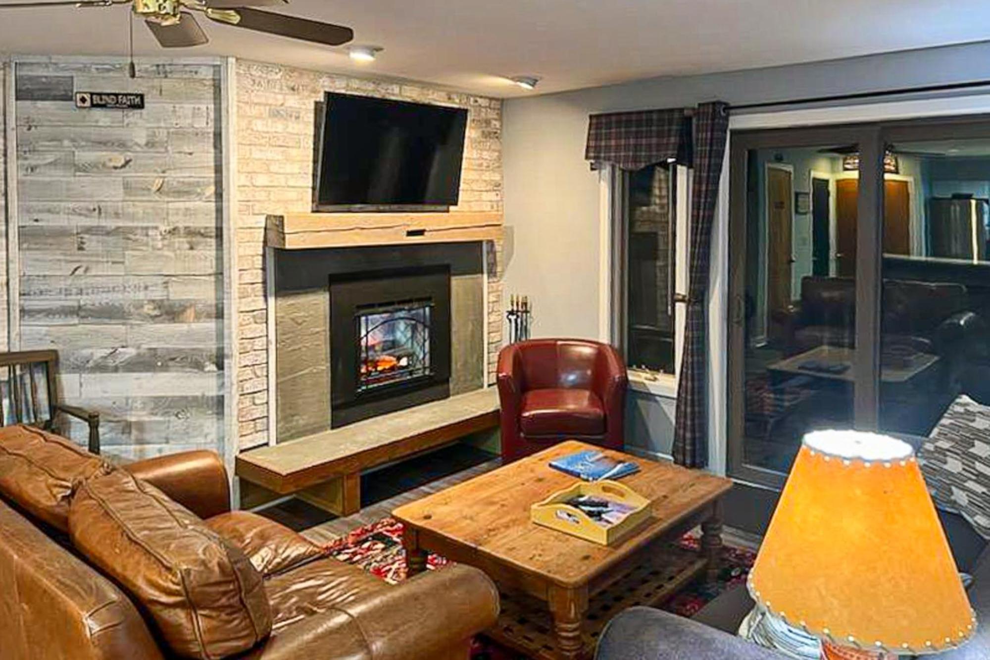 Okemo Mountain Lodge ลัดโลว์ ห้อง รูปภาพ