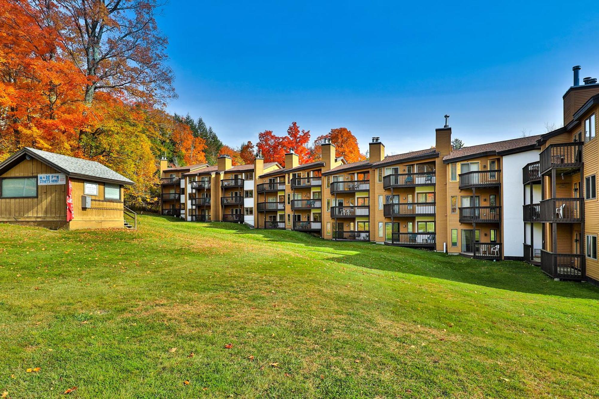 Okemo Mountain Lodge ลัดโลว์ ห้อง รูปภาพ