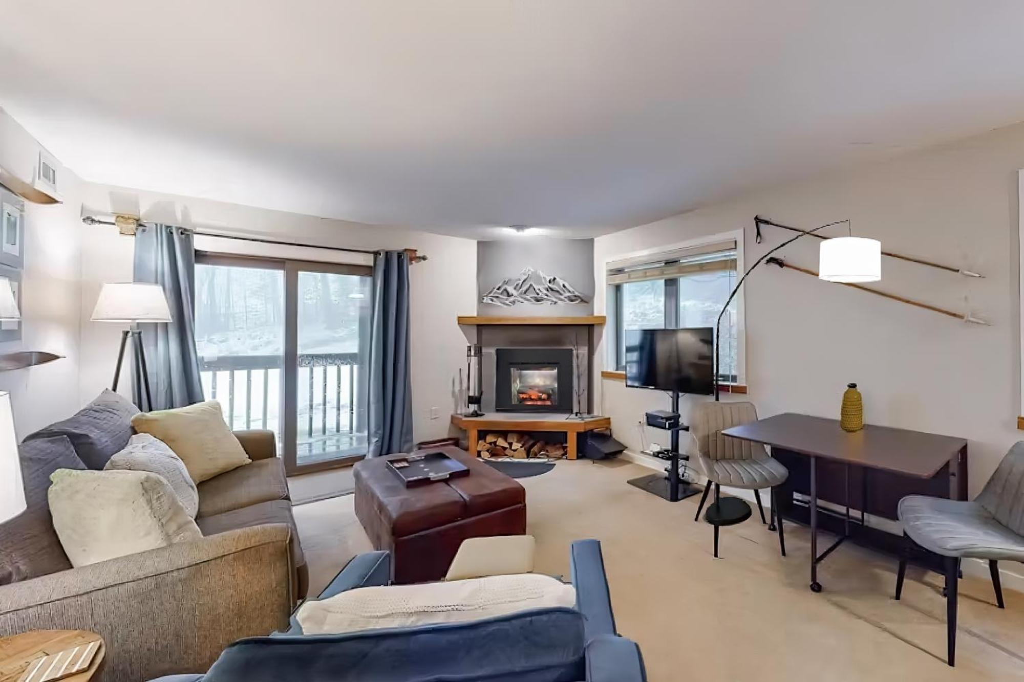 Okemo Mountain Lodge ลัดโลว์ ห้อง รูปภาพ